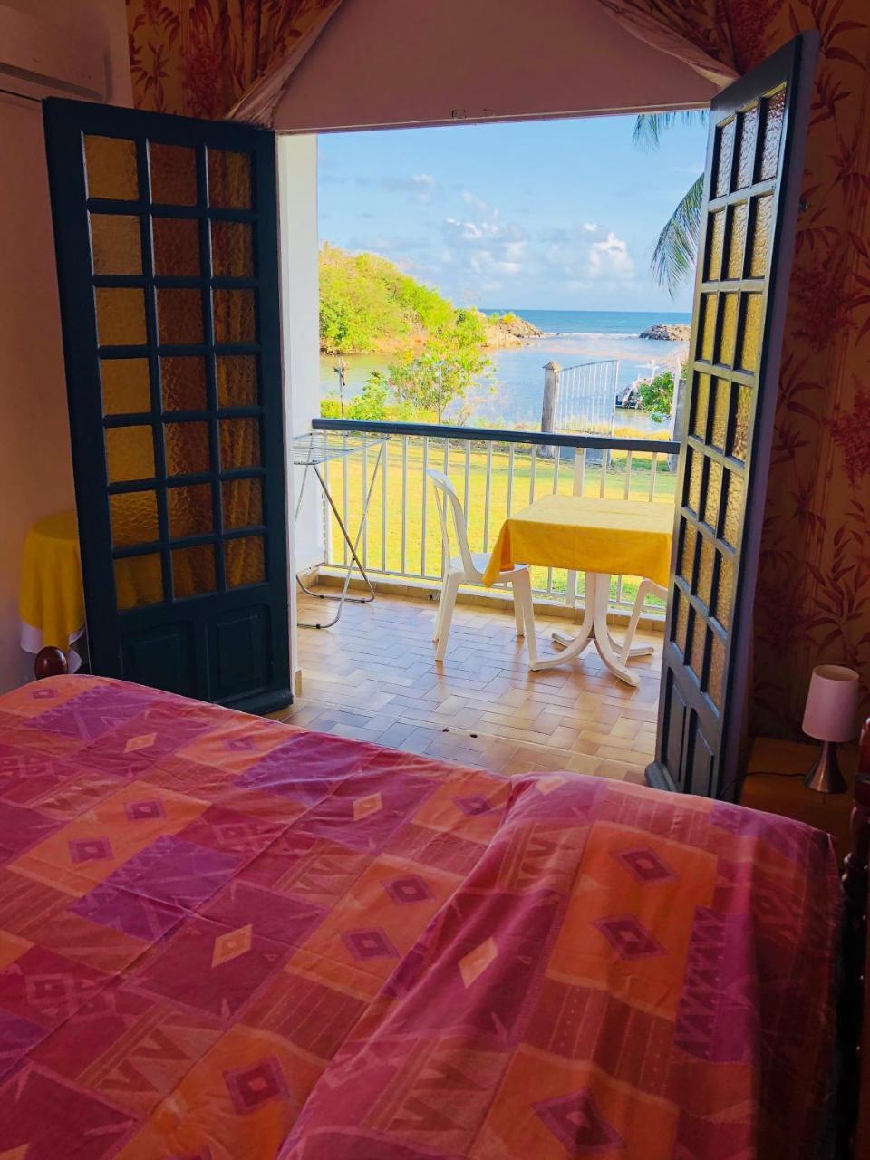 Le Gligli Bed & Breakfast Ле Госие Екстериор снимка